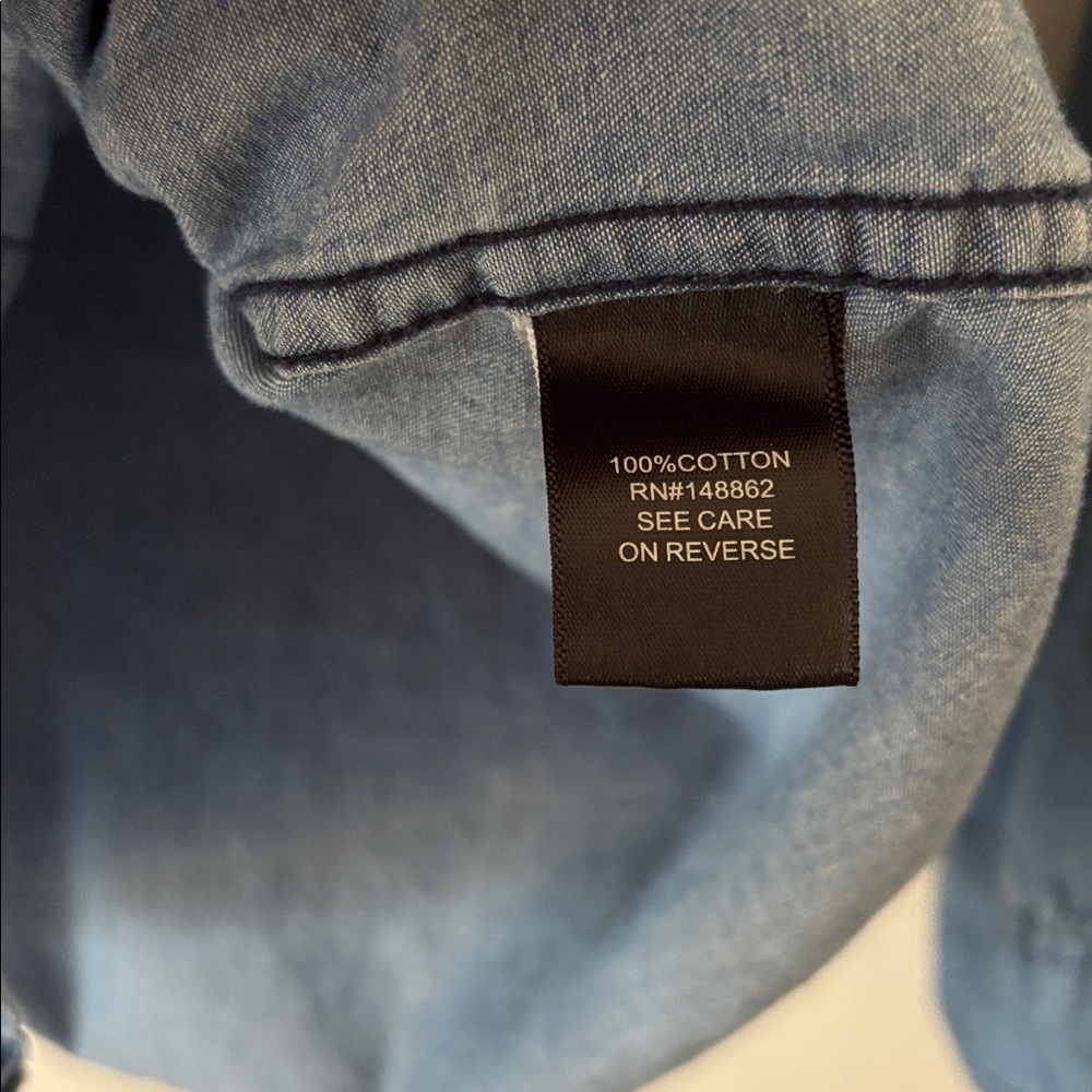 Torrid Taylor long sleeve denim button down chambray shirt - Picture 4 of 5